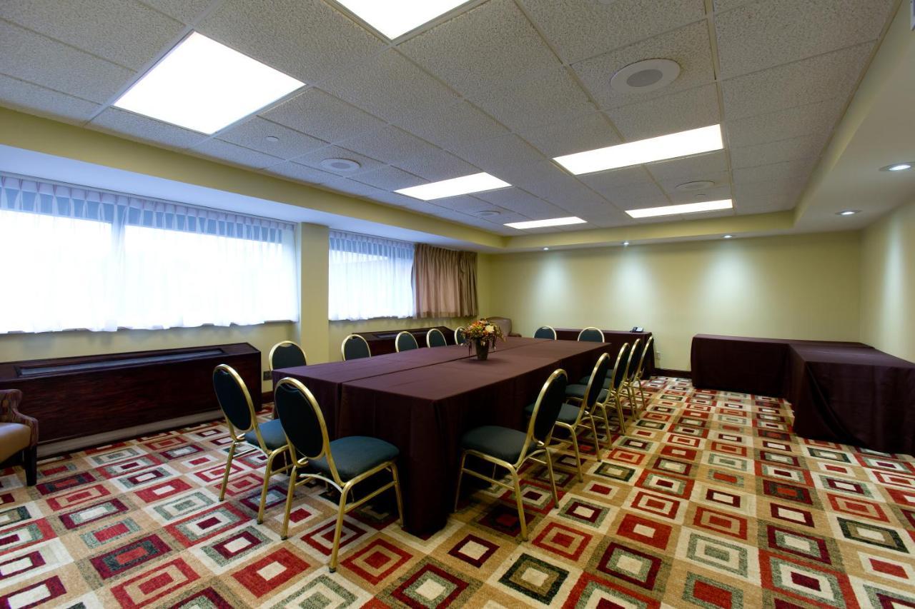 Liyo Inn Клінтон Екстер'єр фото